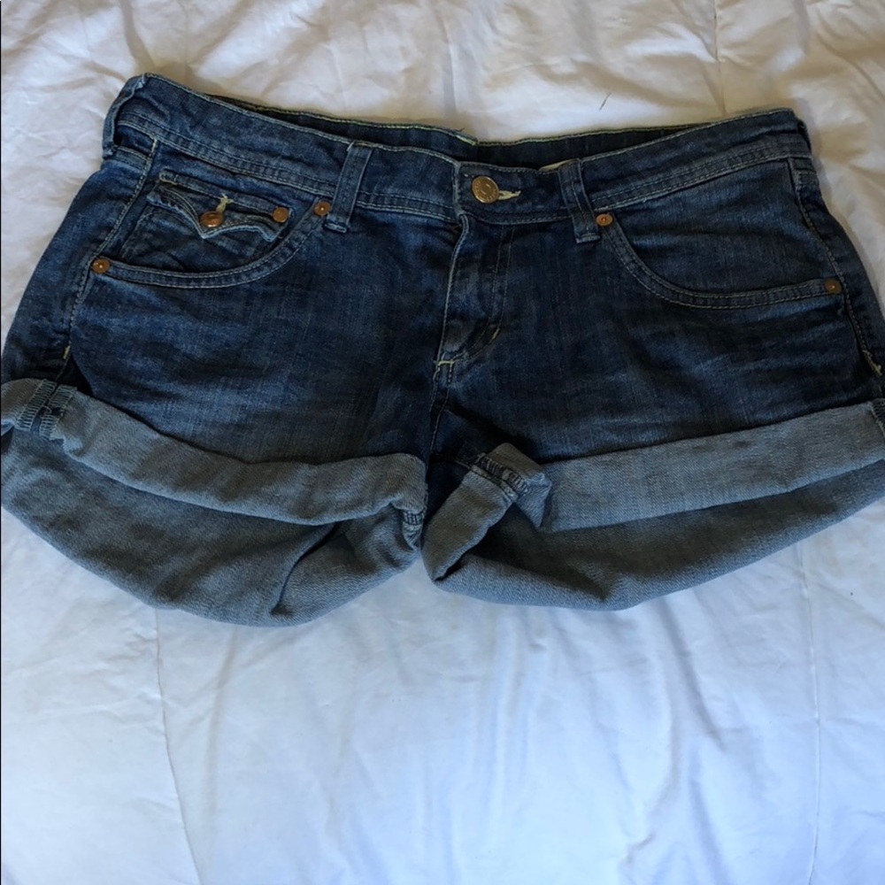 EUC! H&M roller cuff jean shorts, Size 8 US